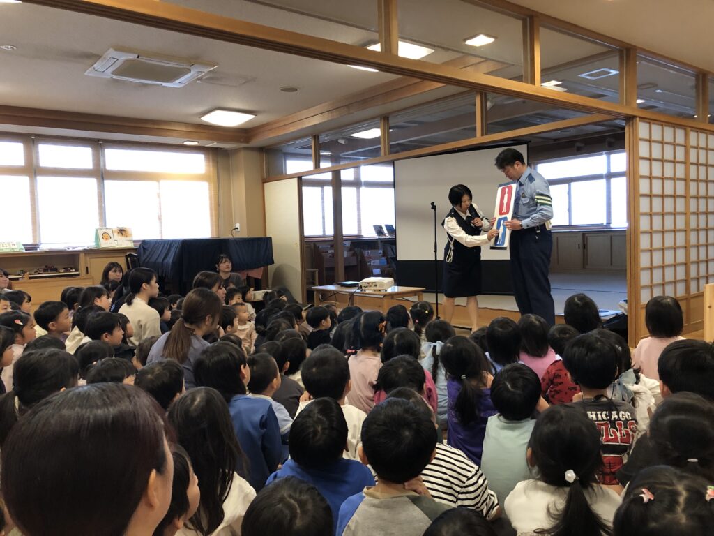 交通安全教室がありました。